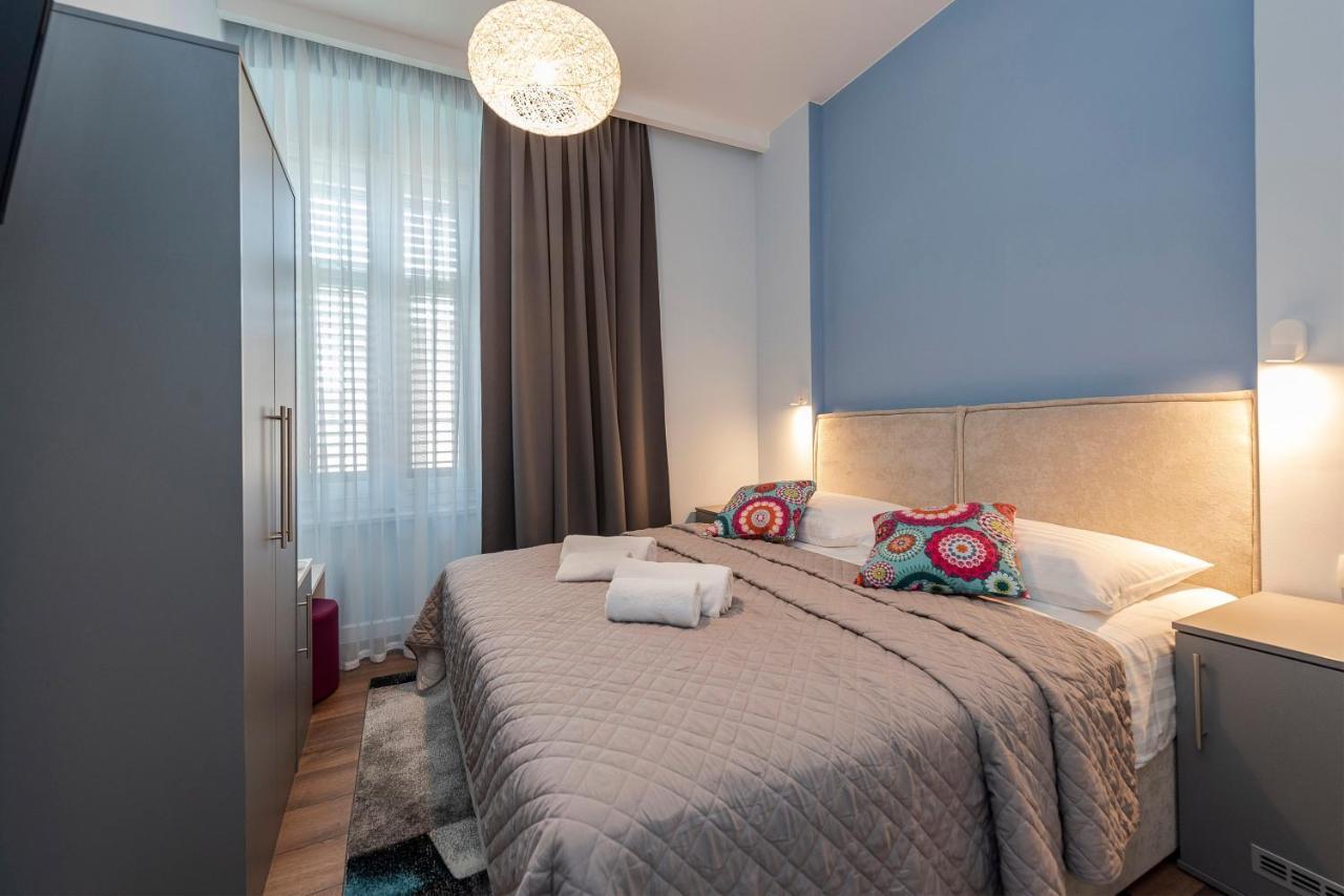 B&A Rooms Zara Esterno foto