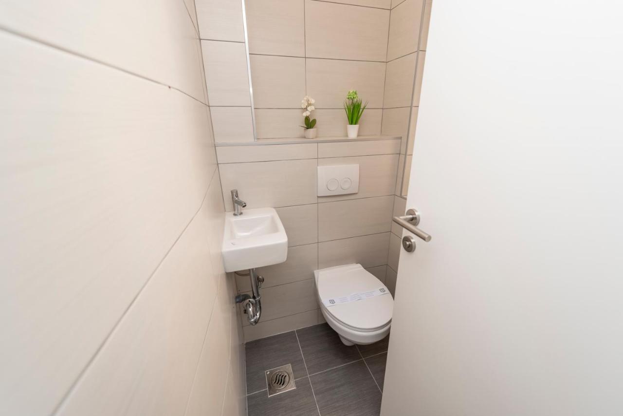 B&A Rooms Zara Esterno foto