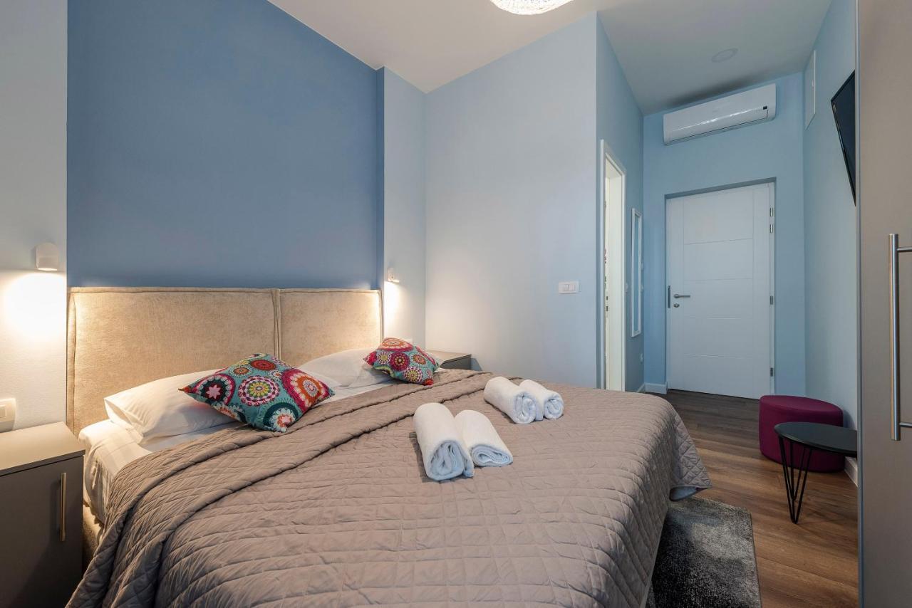 B&A Rooms Zara Esterno foto
